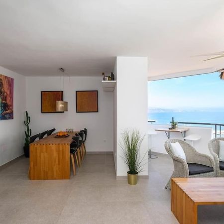 119-Magnificent Beach Front Apartment, Fuengirola Dış mekan fotoğraf